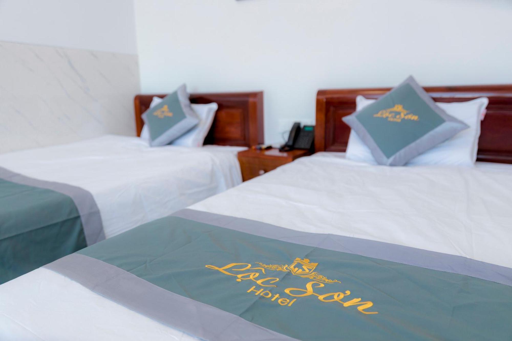 Loc Son Hotel Buôn Ma Thuột Exteriör bild